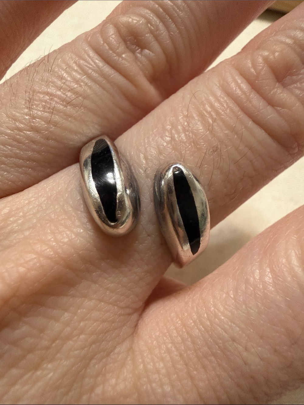 Sterling Silver 925 Mexico Unmarked but tested Black Inlay Ring size 8.25 - Picture 8 of 11